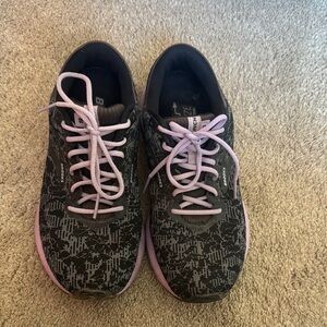 Brooks Black and Light Purple sneakers